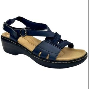 NEW Clarks Collection Ultimate Comfort Adjustable Leather Sandals Navy Blue Sz 7